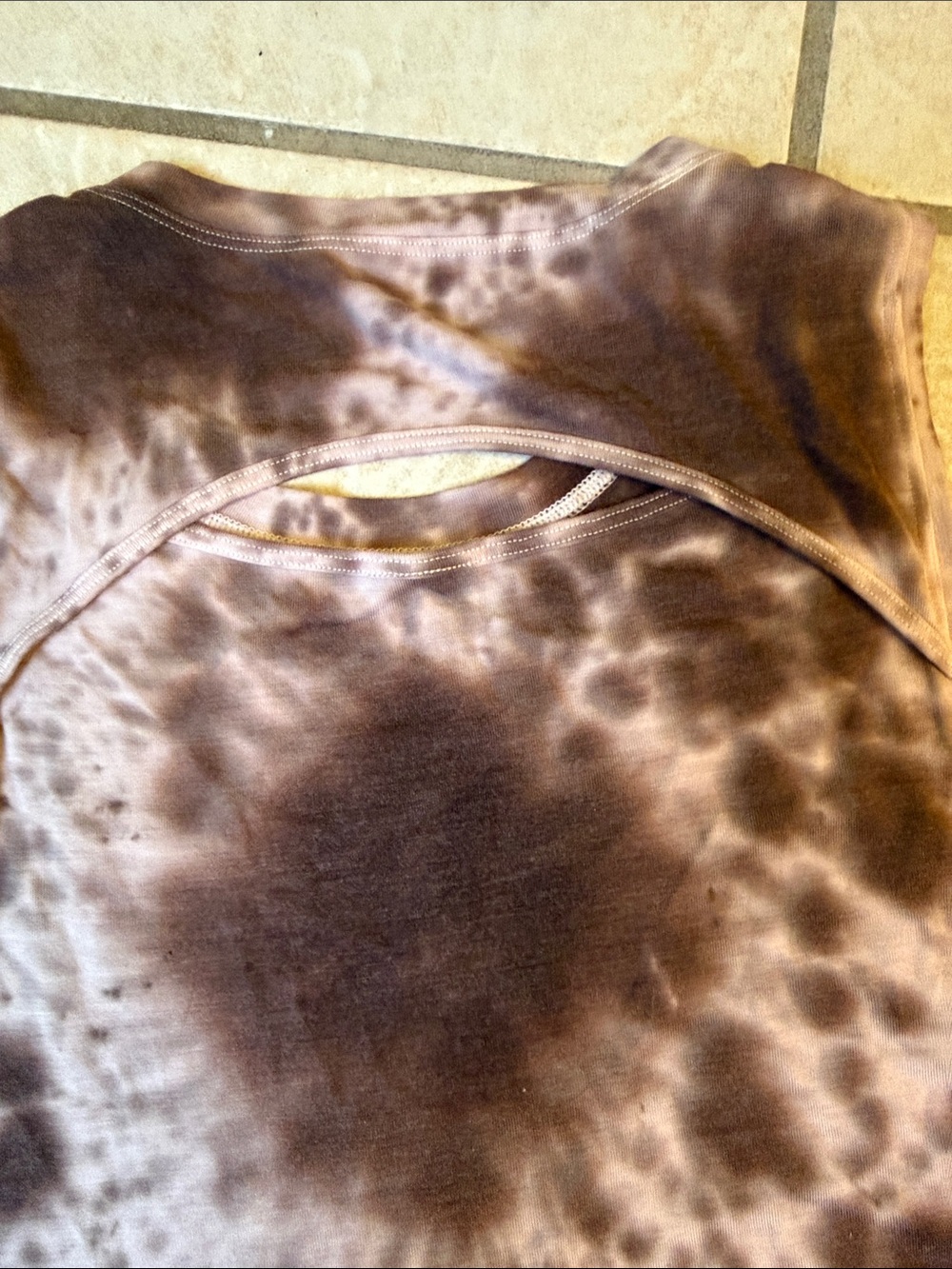 lululemon athletica Tie-Dye Cropped Tank Top - Brown & Pink - Picture 4 of 4